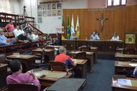 Prefeito e vereadores discutem projeto de suplementação de R$ 27 milhões.
