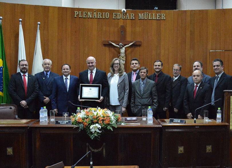 Moacir Marzari recebe título de Cidadão Honorário de Cachoeira do Sul