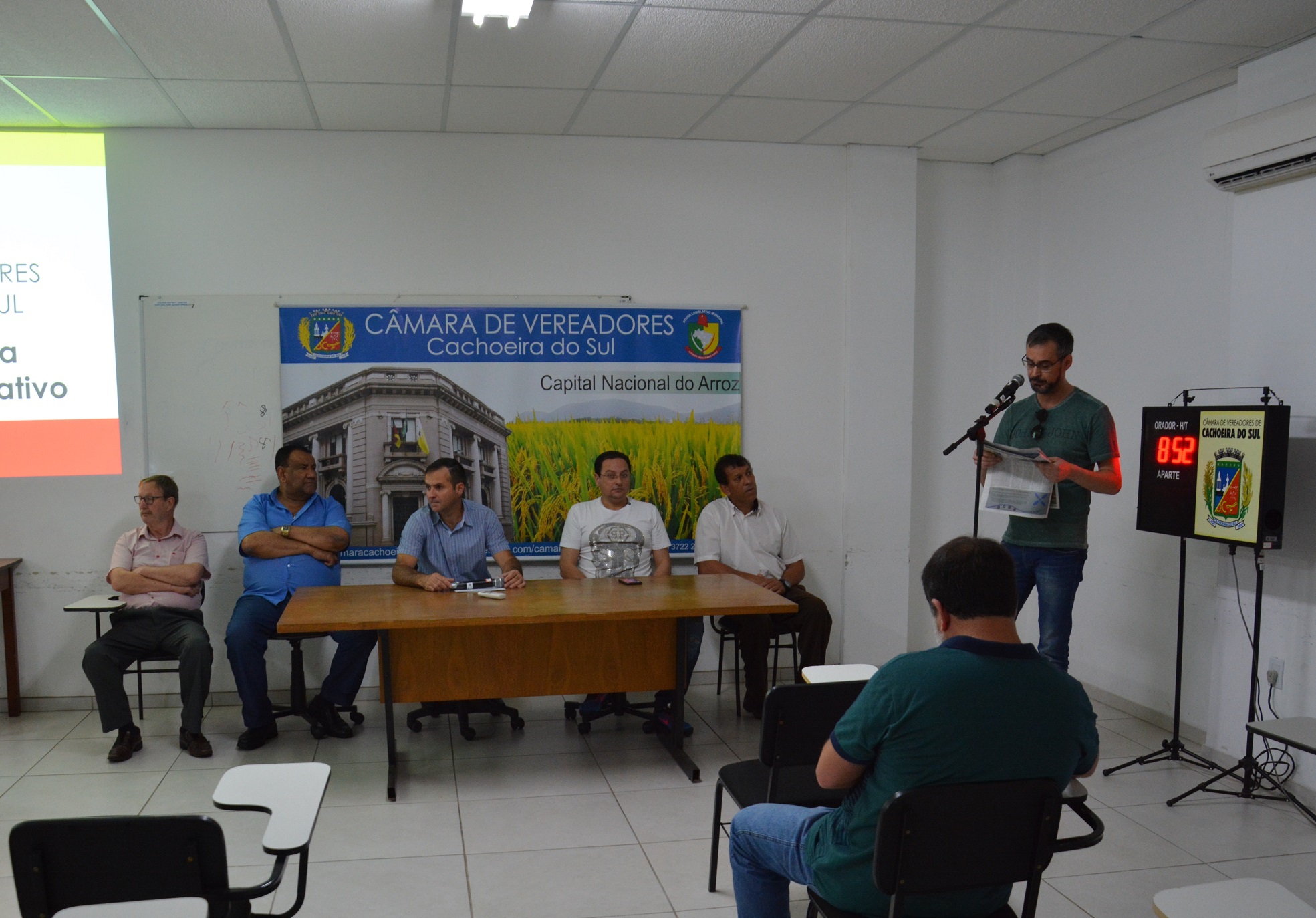 Última audiência pública sobre PL que institui estacionamento rotativo pago marcada por posições contrárias