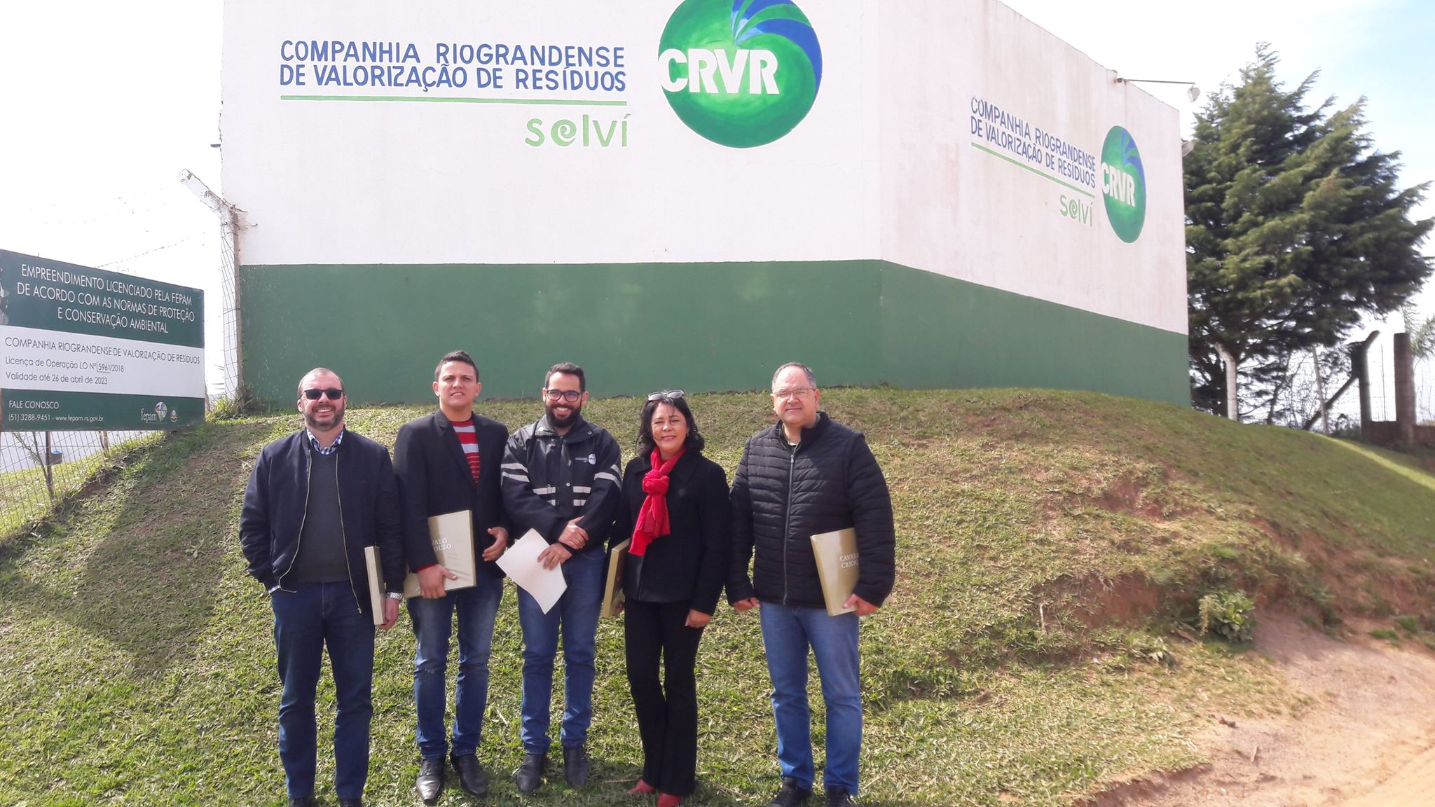 Vereadores visitam aterro sanitário em Santa Maria para analisar instalação de unidade de triagem de lixo em Cachoeira