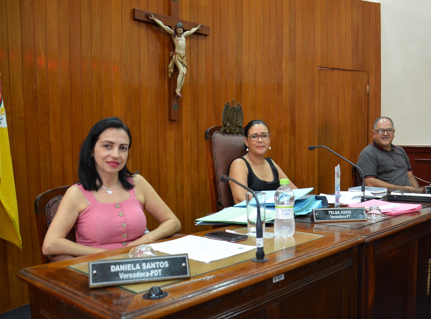Dia Internacional da Mulher: Vereadoras conduzem trabalhos na sessão ordinária