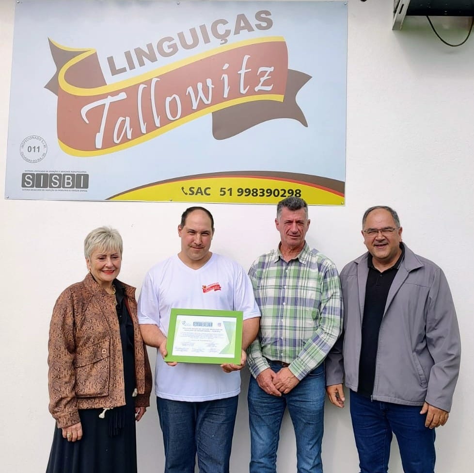 Azevedo acompanha adesão da Linguiças Talowitz ao SISBI-POA