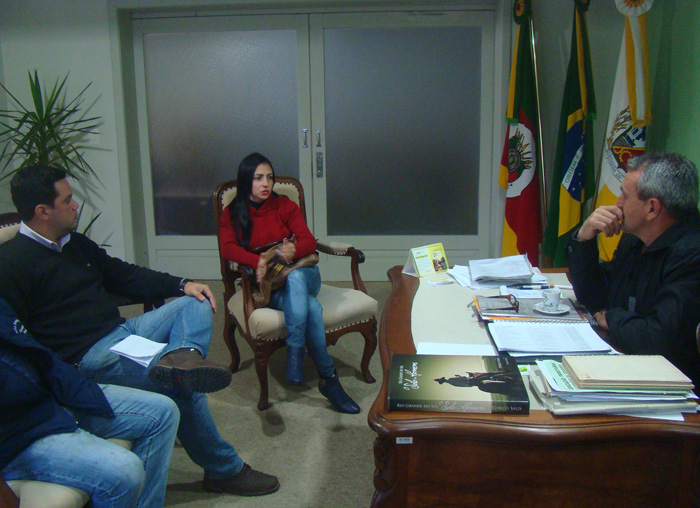 Em reunião com Neiron, Daniela cobra ações e apresenta propostas para Cachoeira