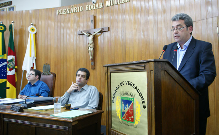 Na Tribuna Popular, Júlio Mahfus comemora conquista do curso de Agronomia: Chega de perder