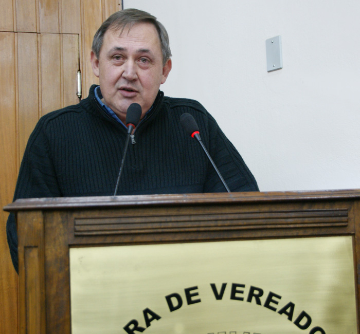 Zimmer pede criação de pista de rodeio em área pública