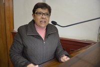 Diretora de escola da localidade de Passo do Seringa faz reivindicações na Tribuna Popular.