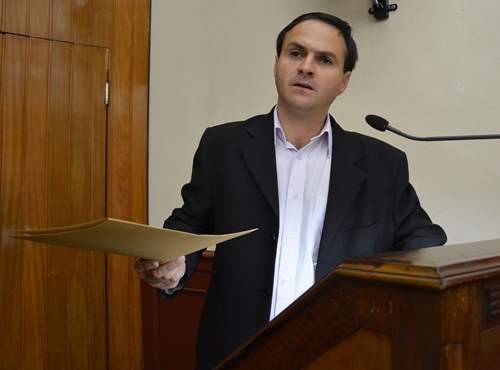 Marcelinho quer compra de materiais para a iluminação da cidade e do interior.