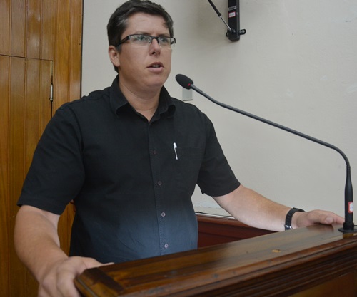 Tarasconi defende desenvolvimento industrial.