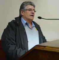 Tribuna Popular: presidente do Conselho Municipal de Saúde fala sobre o programa Mais Médicos.