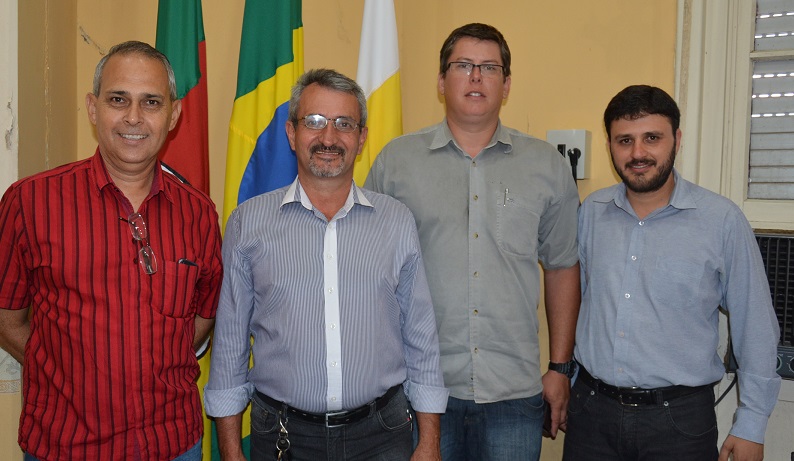 Presidente da Câmara recebe prefeito