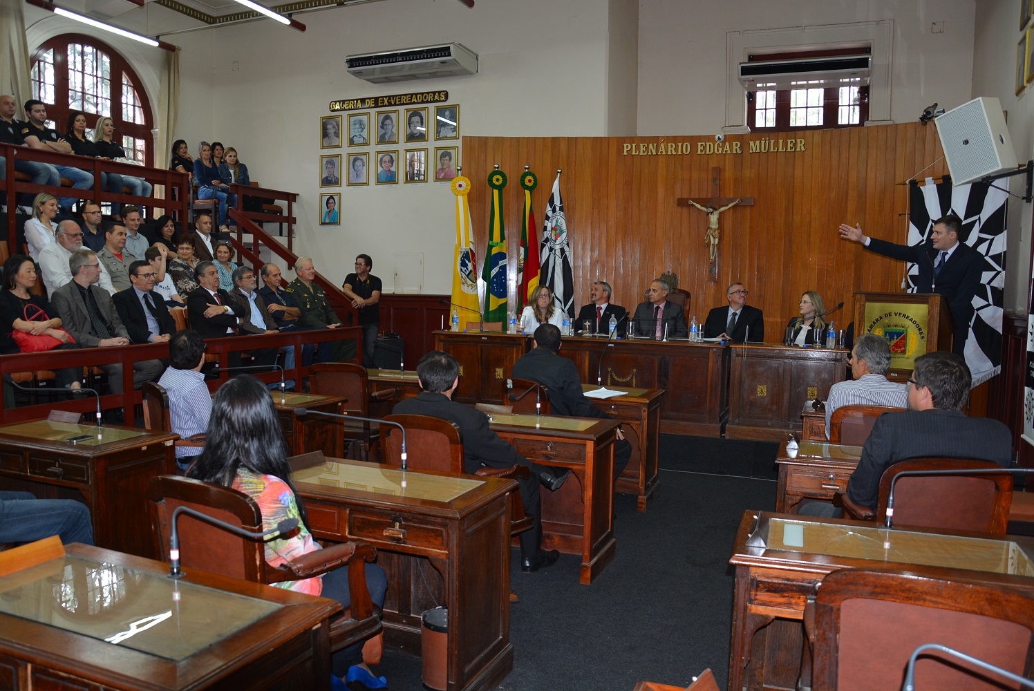 Vereadores participam de posse do titular da 20ª Delegacia de Polícia Regional